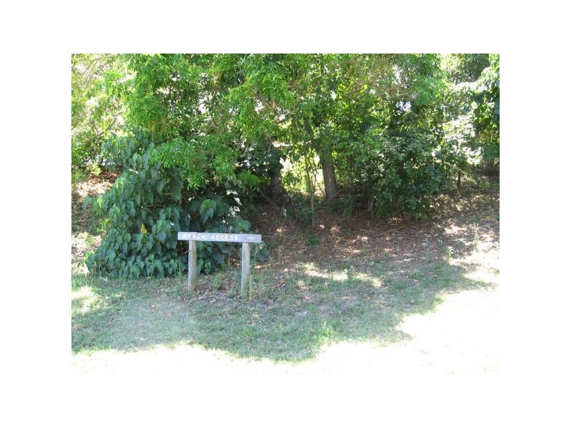 13 Sunrise Place, Blacks Beach QLD 4740