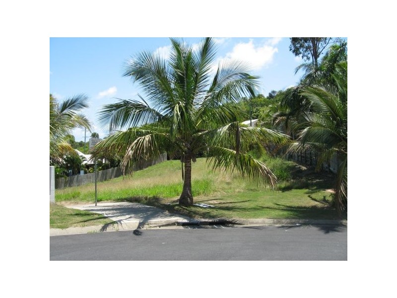 13 Sunrise Place, Blacks Beach QLD 4740