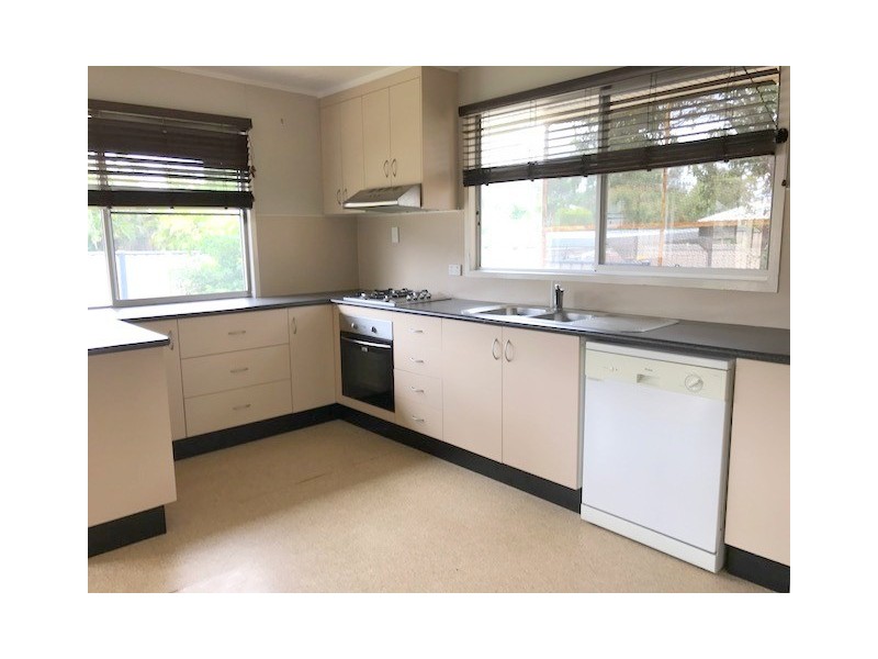 39 Archer Drive, Moranbah QLD 4744