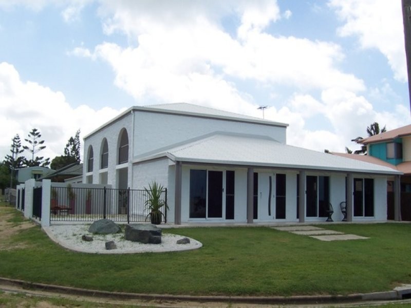 48 PACIFIC ESPLANADE, Slade Point QLD 4740