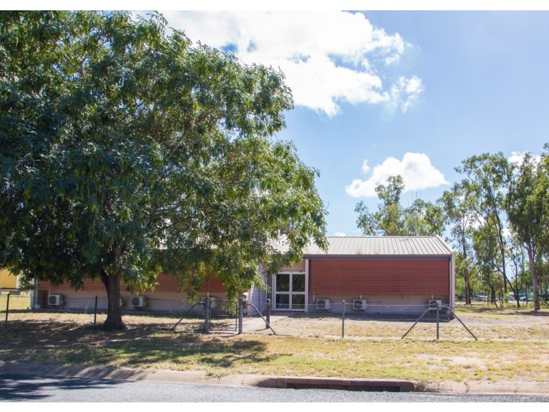 2b Connors St, Dysart QLD 4745