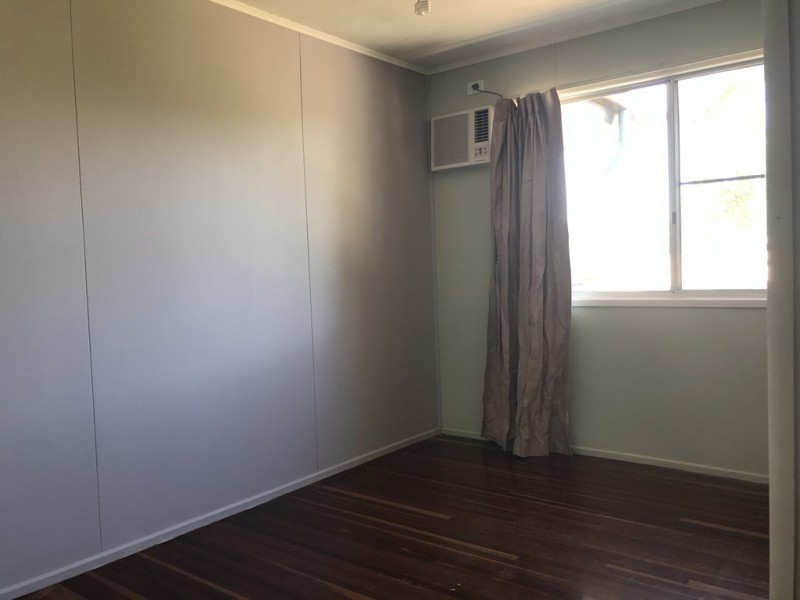 17 Clements St, Moranbah QLD 4744