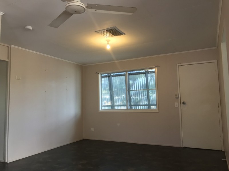 17 Clements St, Moranbah QLD 4744