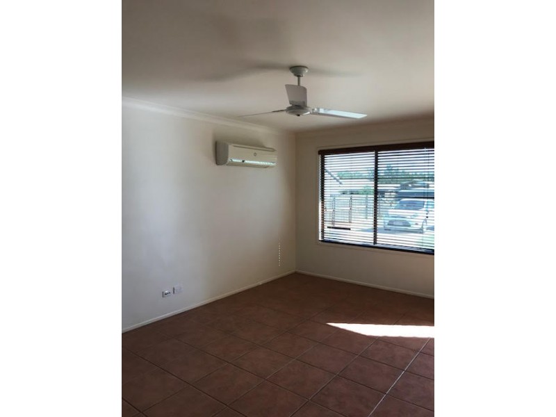 37 B Savannah Dve, Moranbah QLD 4744