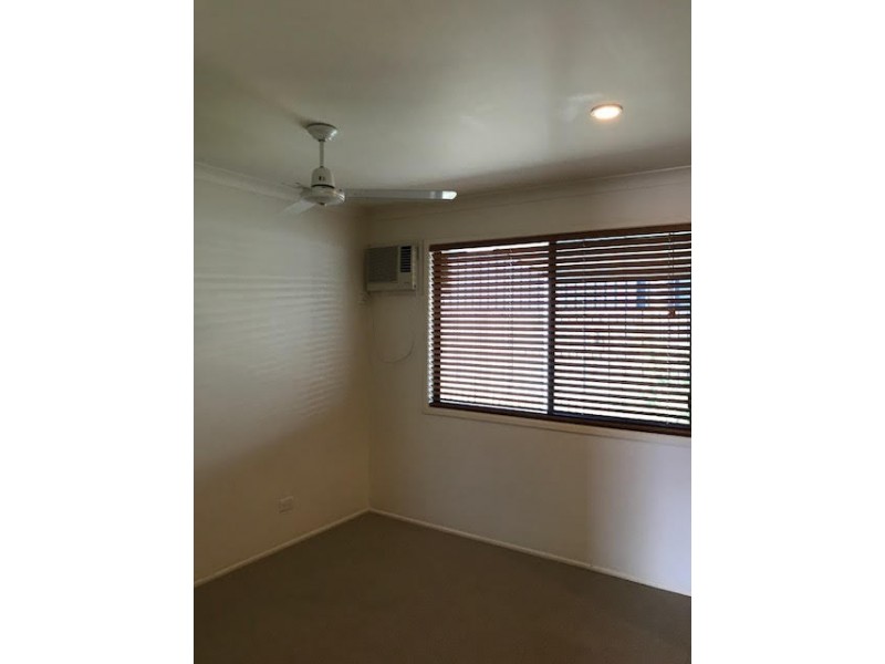 37 B Savannah Dve, Moranbah QLD 4744