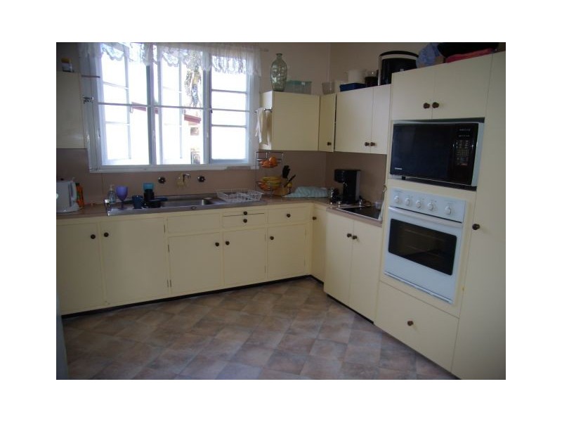 29 Hucker Street, Mackay QLD 4740