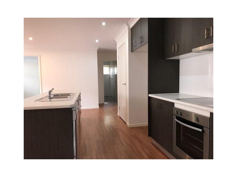 13B Koala Tce, Moranbah QLD 4744