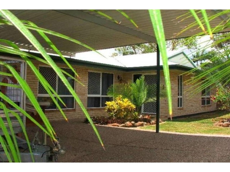 14 Woodlands Drive, Eimeo QLD 4740