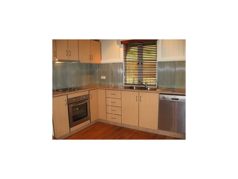 14 Hunter Street, West Mackay QLD 4740