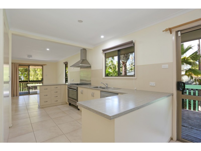 32 Bourke Street, Blacks Beach QLD 4740