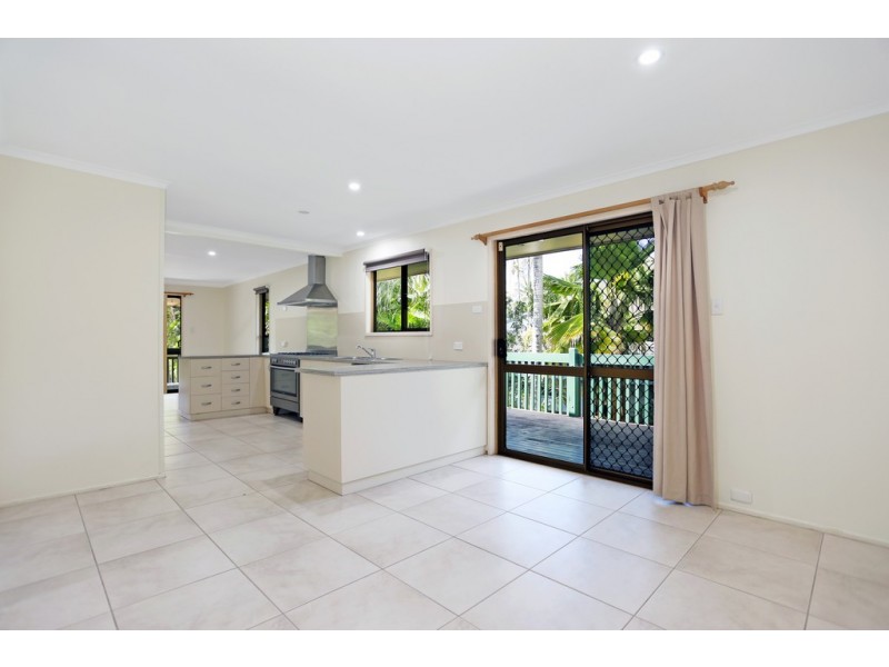 32 Bourke Street, Blacks Beach QLD 4740