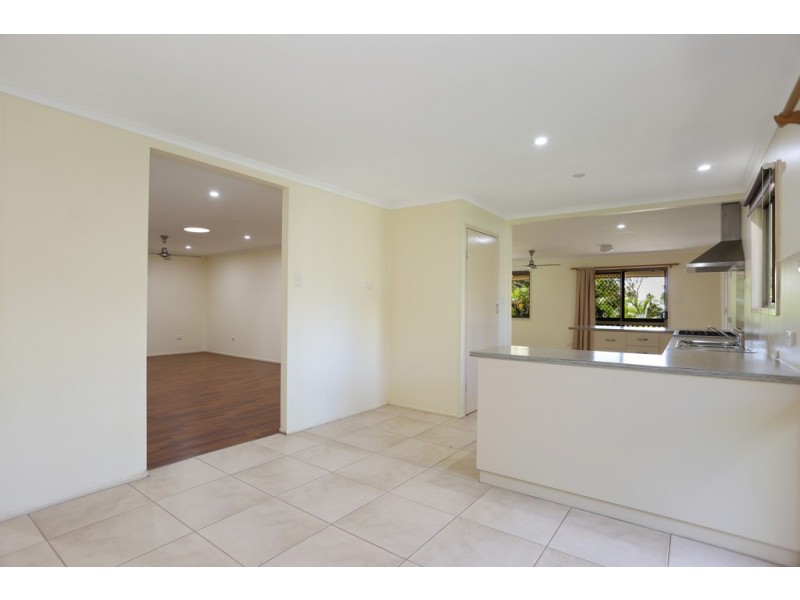 32 Bourke Street, Blacks Beach QLD 4740
