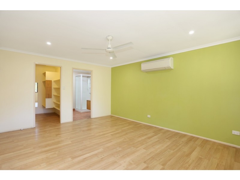 32 Bourke Street, Blacks Beach QLD 4740