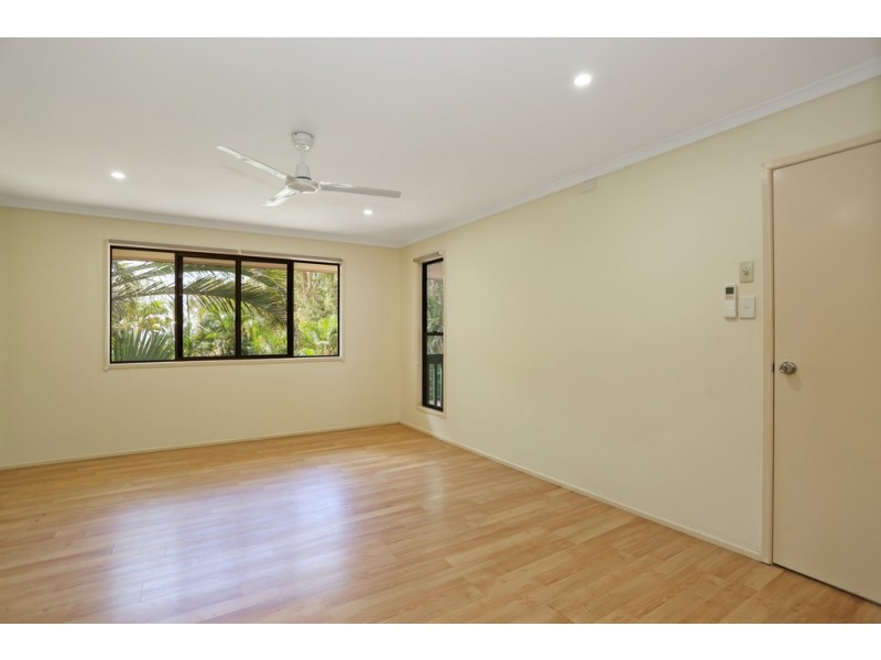 32 Bourke Street, Blacks Beach QLD 4740