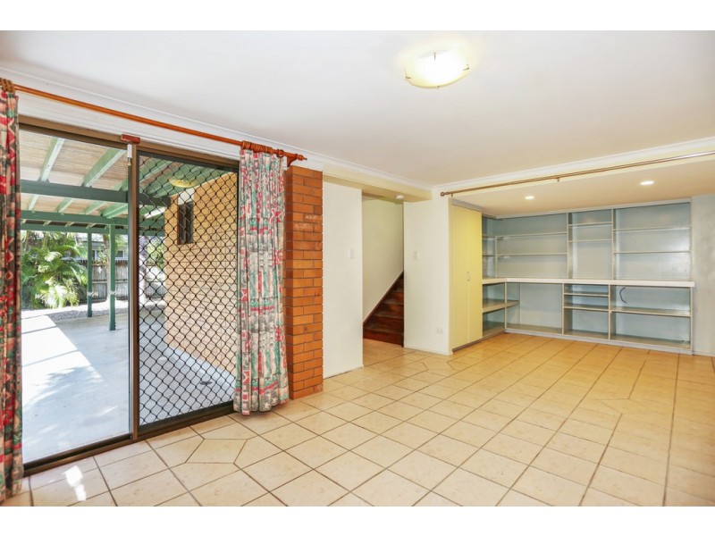 32 Bourke Street, Blacks Beach QLD 4740