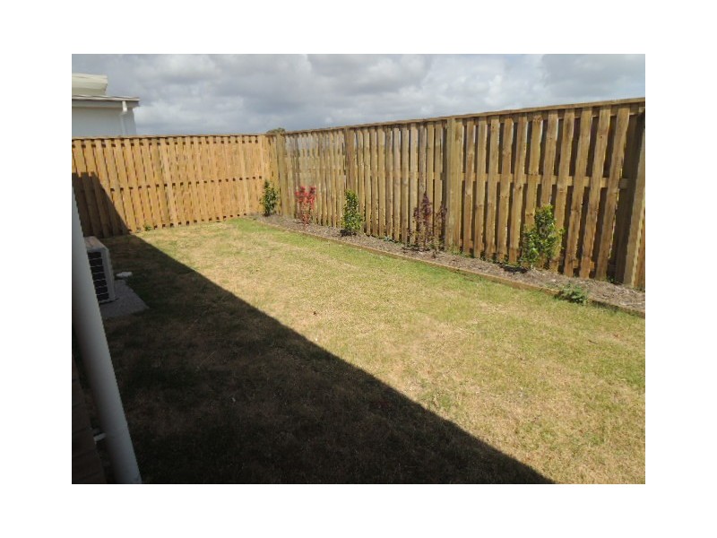 66 Commander Parade, Shoal Point QLD 4750