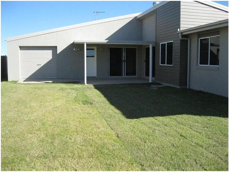 46 Schooner Avenue, Bucasia QLD 4750