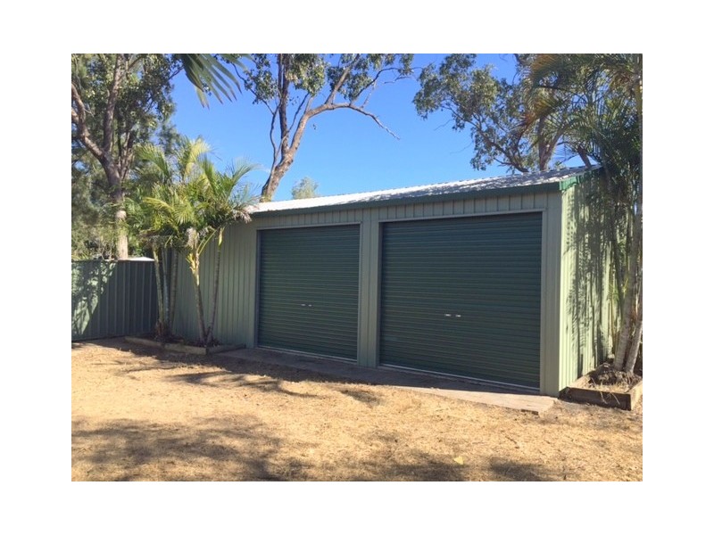 8 Armstrong Crescent, Dysart QLD 4745