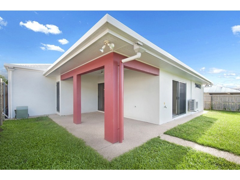 16 Sonoran St, Rural View QLD 4740