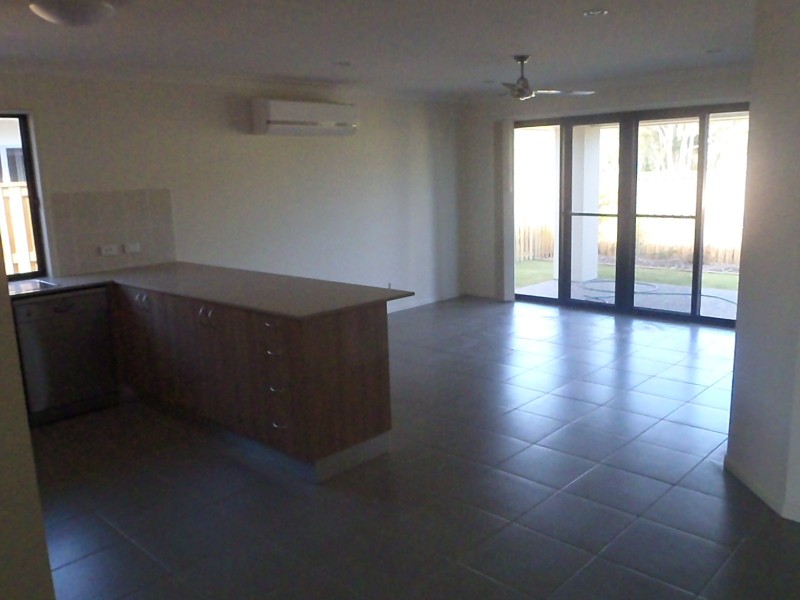 57 Scarborough Circuit, Blacks Beach QLD 4740