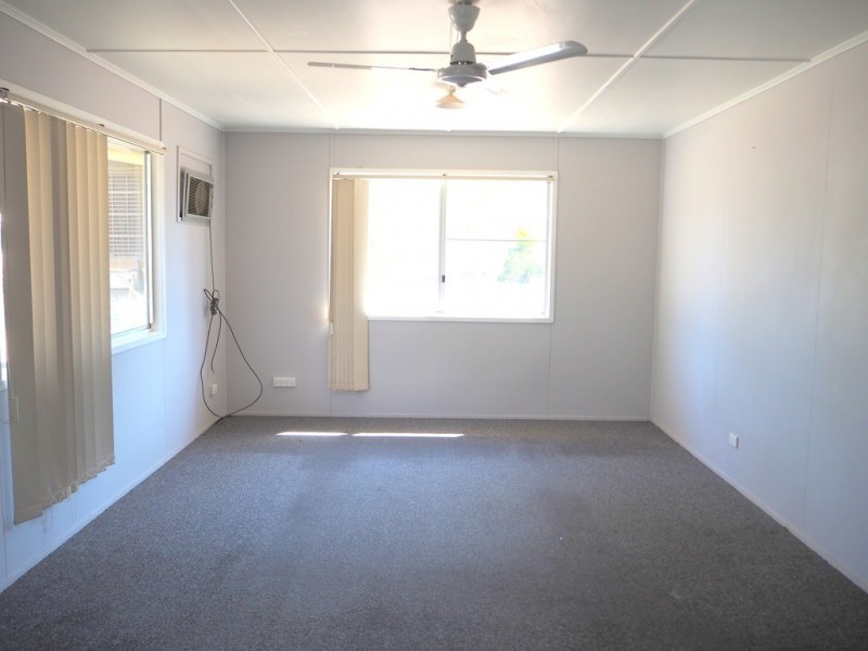 17 Perry Street, Dysart QLD 4745