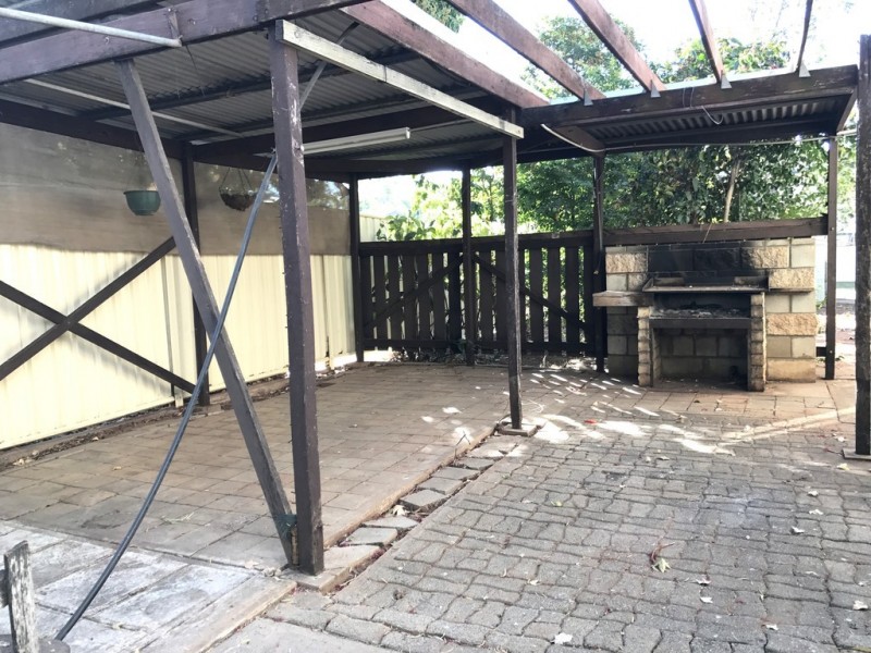 15 Flight Drive, Moranbah QLD 4744