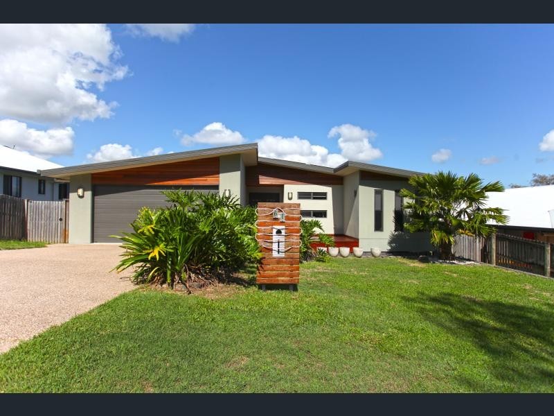 61 Manning Street, Rural View QLD 4740