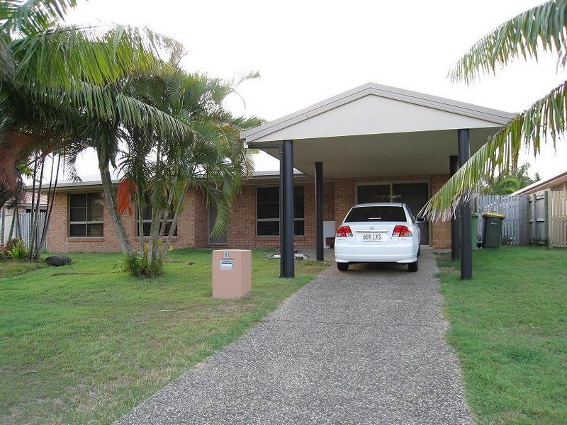 8 Hayman Court, Bucasia QLD 4750