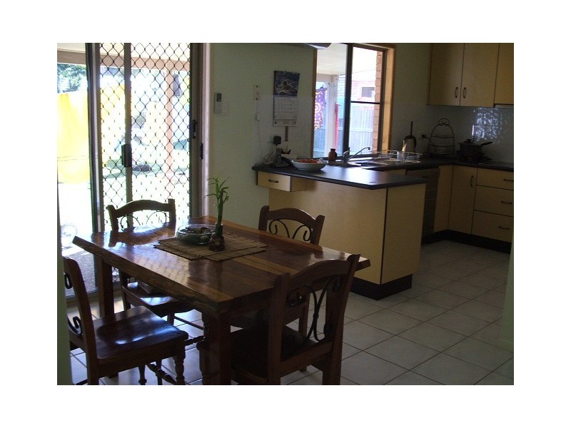 8 Hayman Court, Bucasia QLD 4750