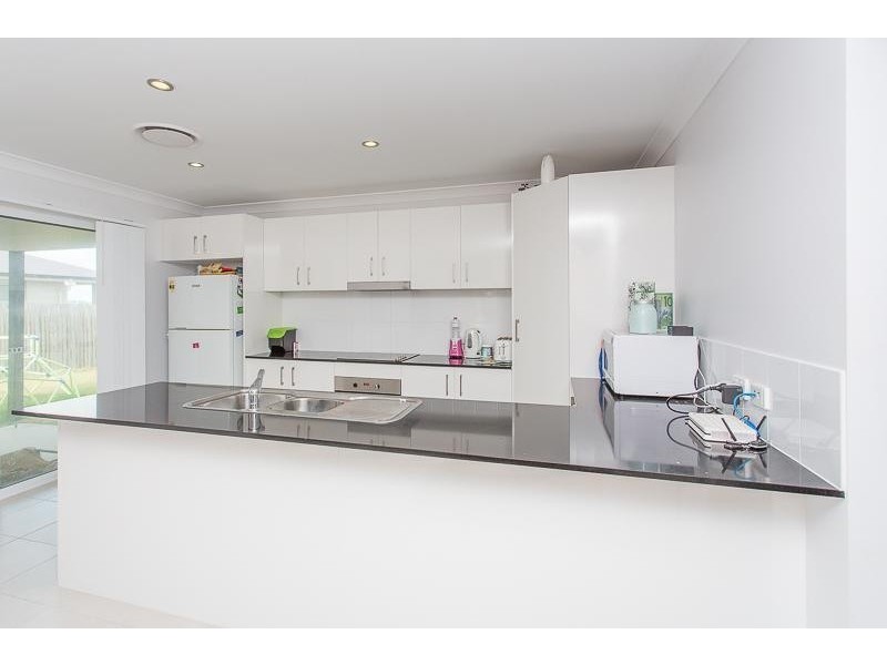 46 Phoenix Crescent, Rural View QLD 4740
