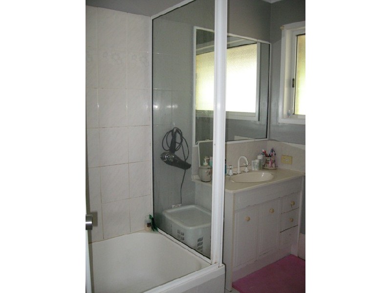 8 Melanie Street, Eimeo QLD 4740