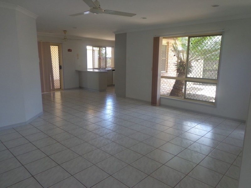 10 Avocado Court, Beaconsfield QLD 4740