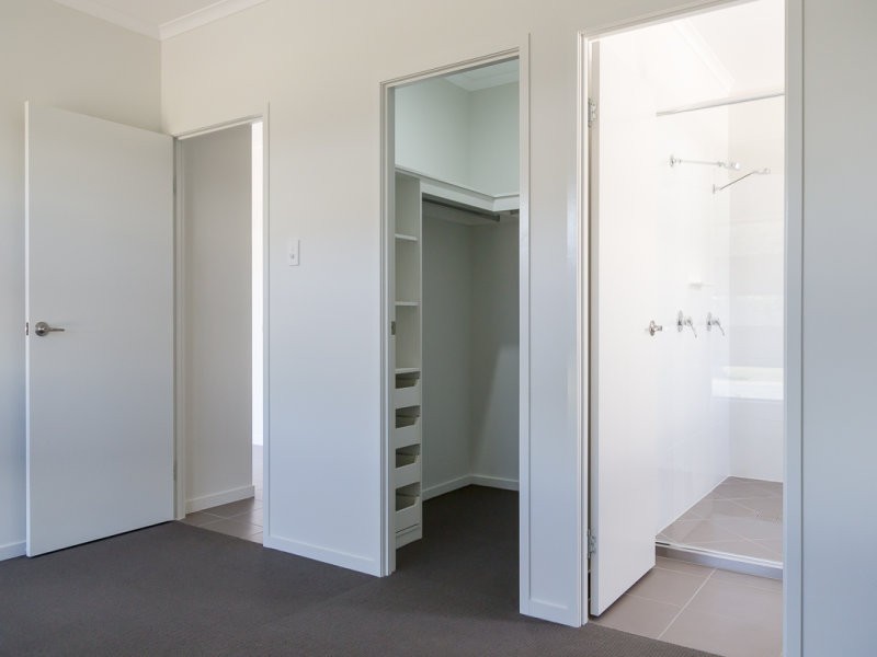 18 Maryvale Circuit, Beaconsfield QLD 4740