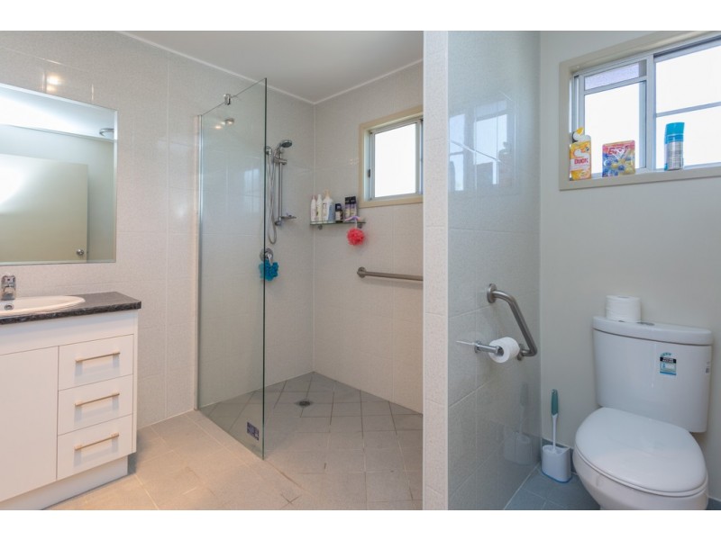 6 Mary Street, Walkerston QLD 4751