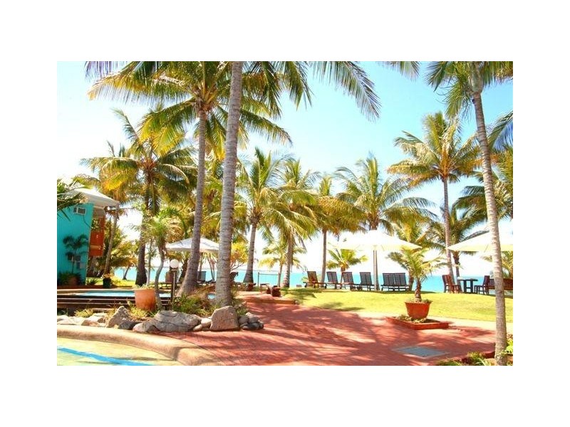 - Dolphin Heads Resort, Dolphin Heads QLD 4740