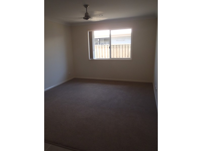 141 Whitehaven Drive, Blacks Beach QLD 4740