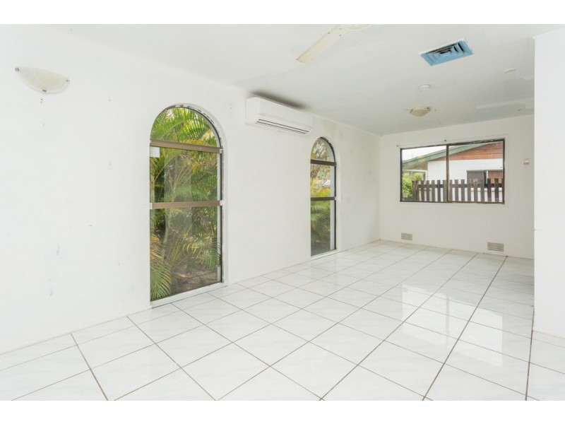 9 BURWOOD CLOSE, Andergrove QLD 4740