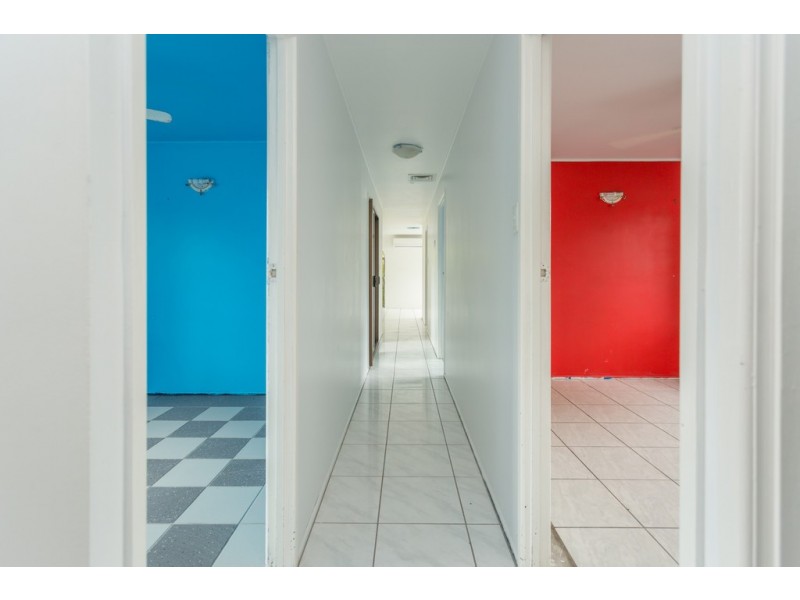 9 BURWOOD CLOSE, Andergrove QLD 4740