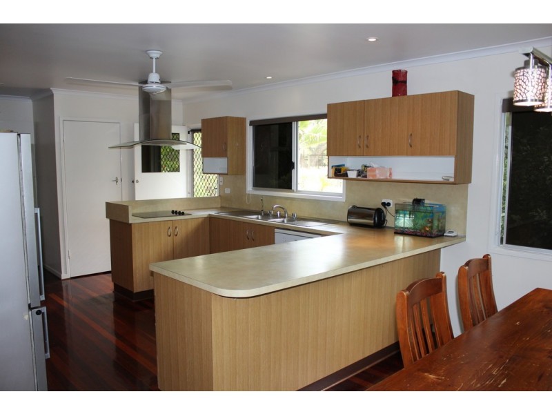 24985 Peak Downs Highway, Greenmount QLD 4751