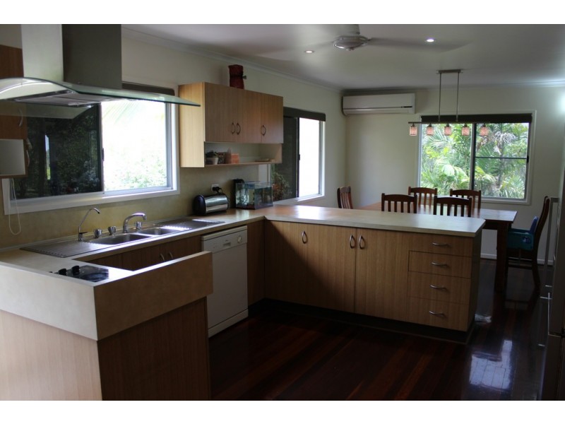 24985 Peak Downs Highway, Greenmount QLD 4751