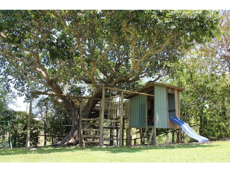 24985 Peak Downs Highway, Greenmount QLD 4751