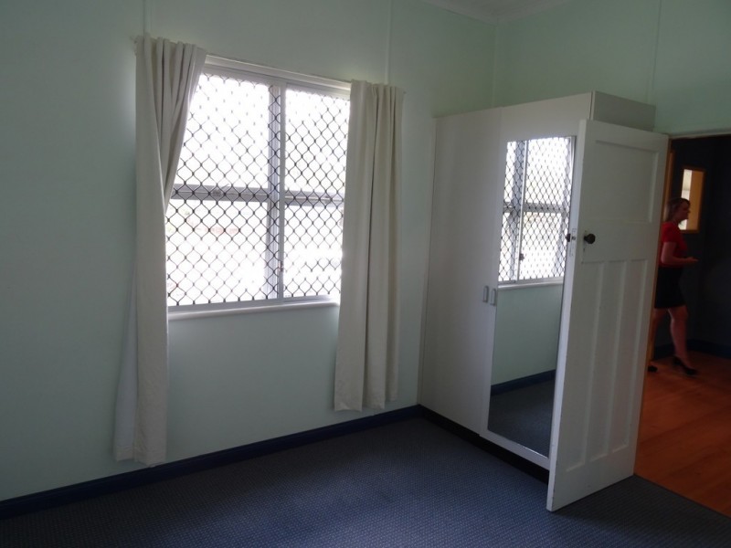 14 Tait Street, West Mackay QLD 4740
