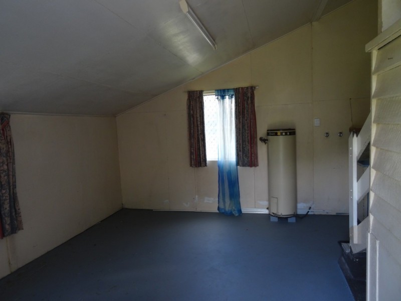 14 Tait Street, West Mackay QLD 4740