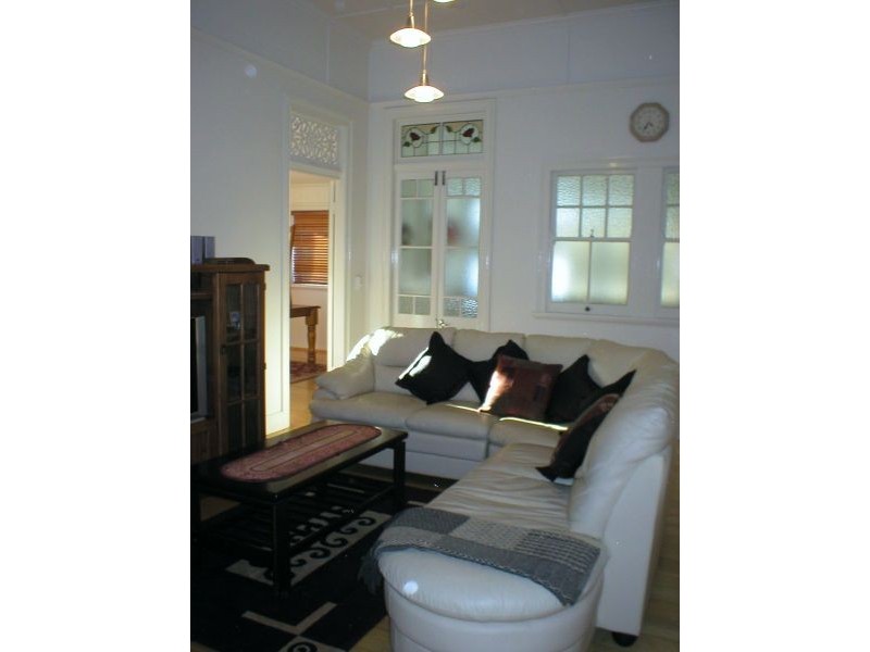 353 Shakespeare Street, Mackay QLD 4740