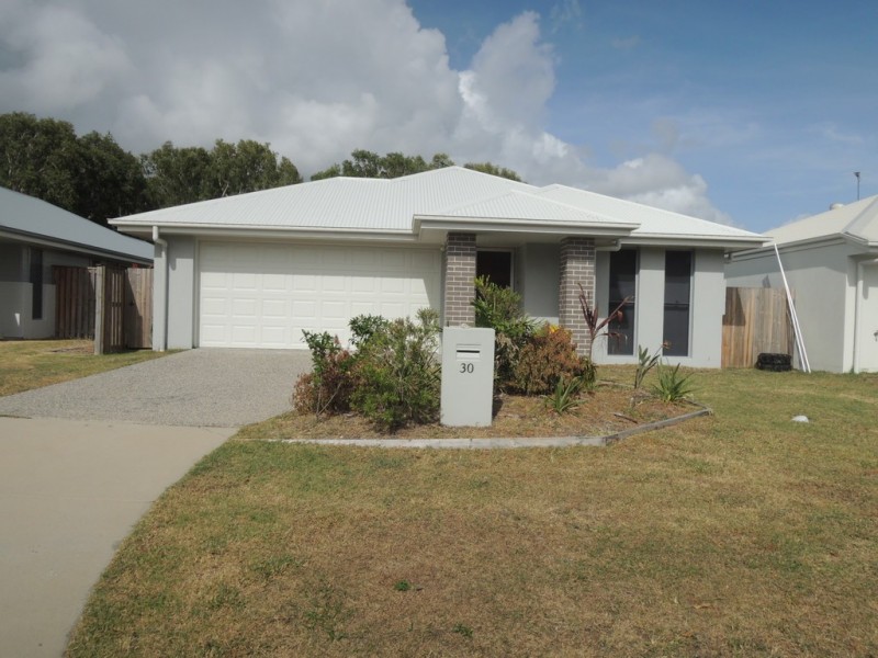 30 Warilla View, Blacks Beach QLD 4740