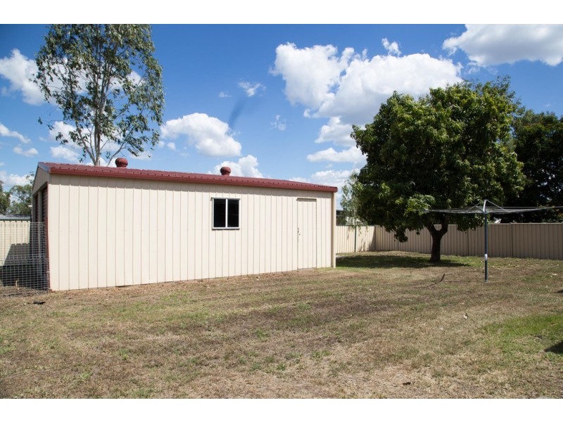 35 Winterer Crescent, Dysart QLD 4745