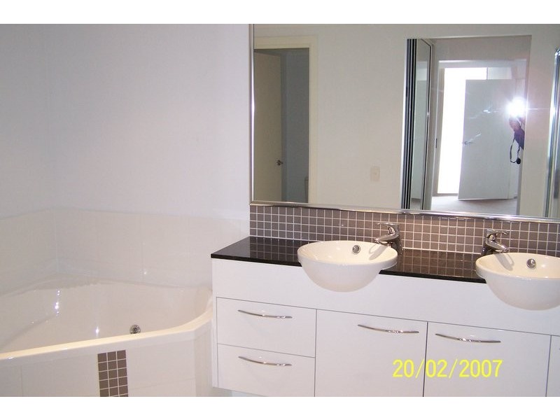 Unit 33 Captains Corner, Mackay Harbour QLD 4740