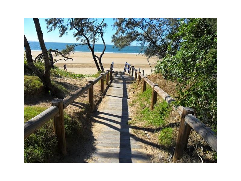 19 Seaspray Close, Shoal Point QLD 4750