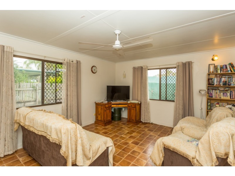 1 Alberta Street, Mirani QLD 4754