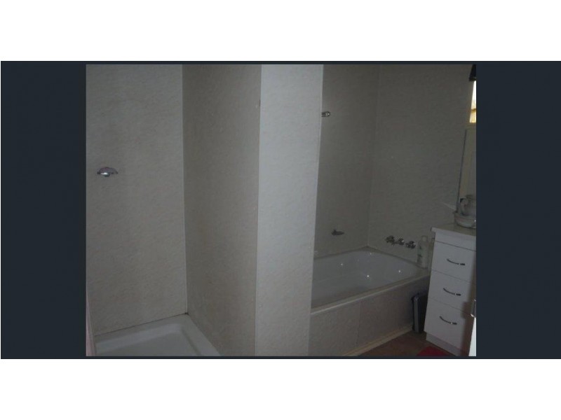 1 Perry, Dysart QLD 4745